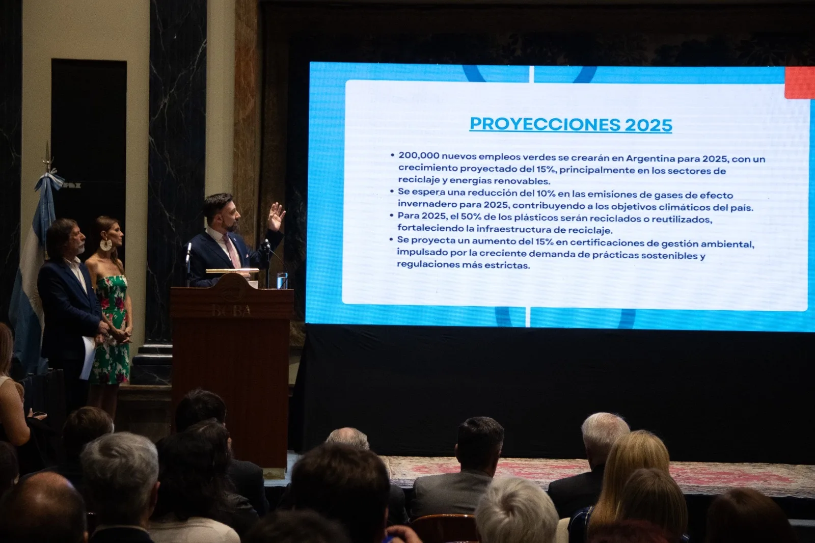 Exposición durante una conferencia del Premio.