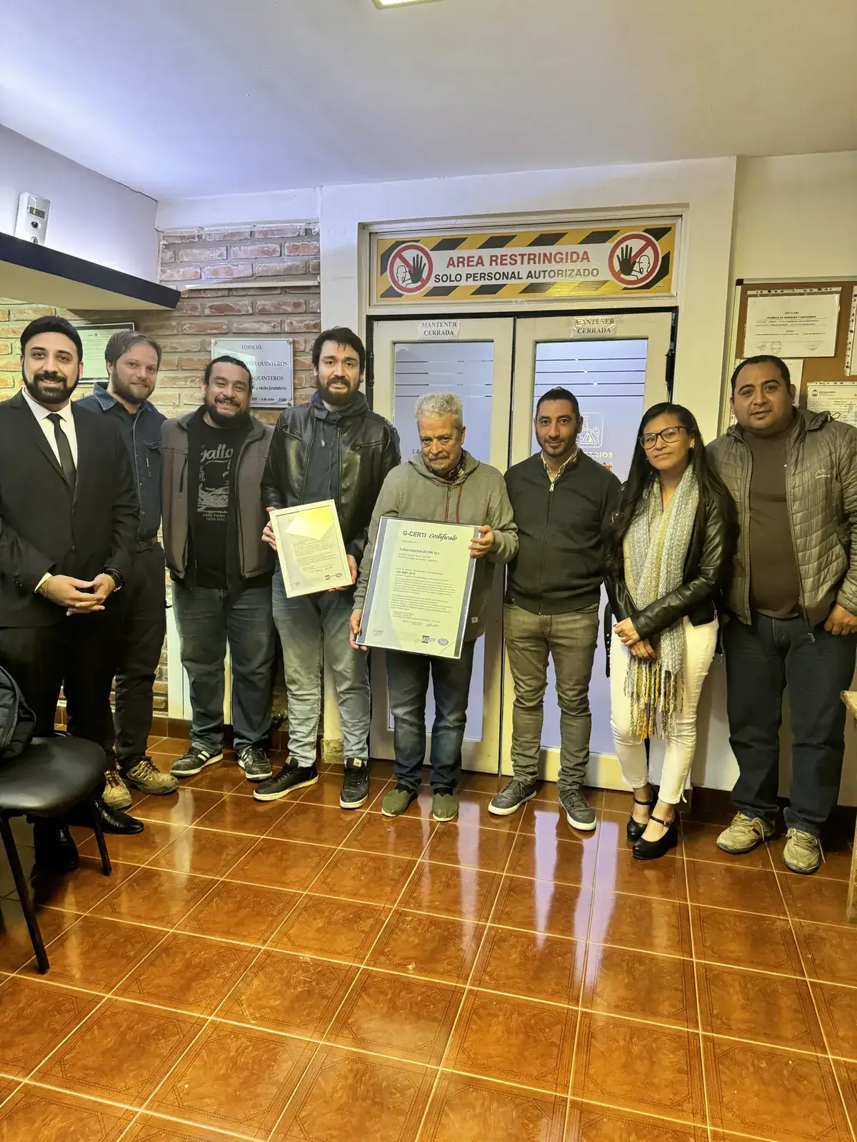 Certificate delivery to a workshop team